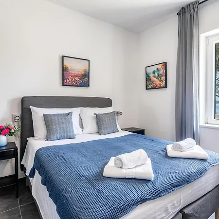 Bozic Hvar * Hvar Town