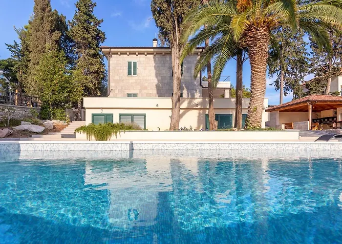 Bozic Hvar Vila *