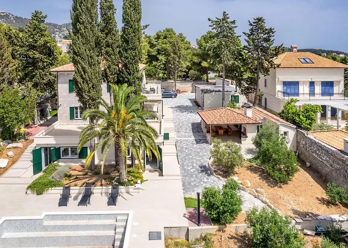 Bozic Hvar Villa *