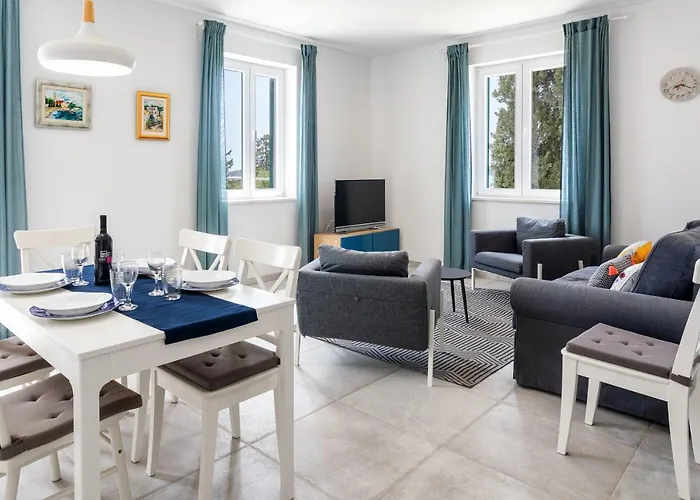 Bozic Hvar Vila *